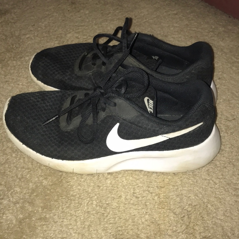 black and white Nike’s